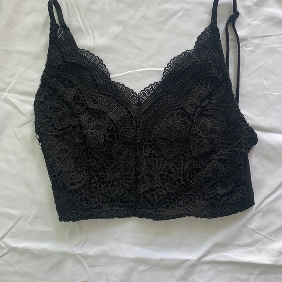 Super cute crop top - Picture 1 of 2